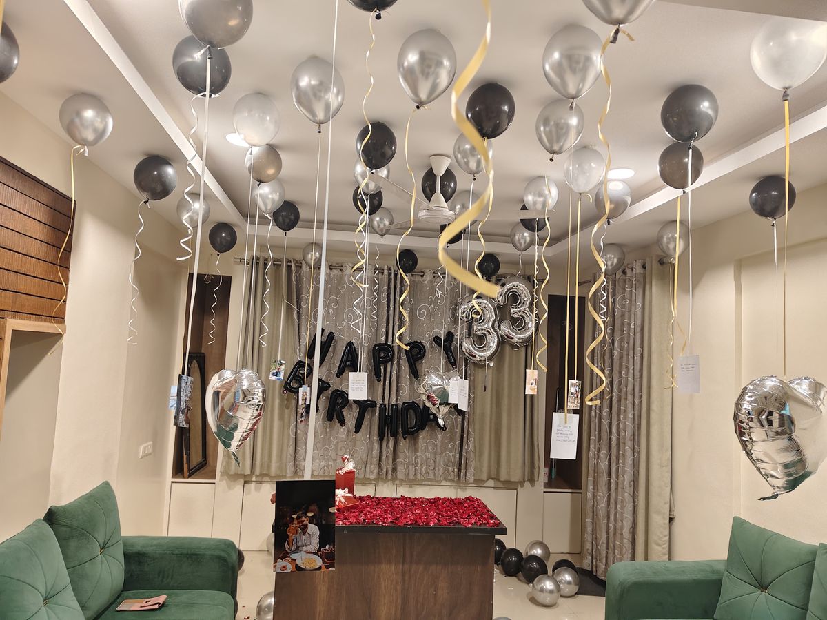 Sliver and black balloon decoration 