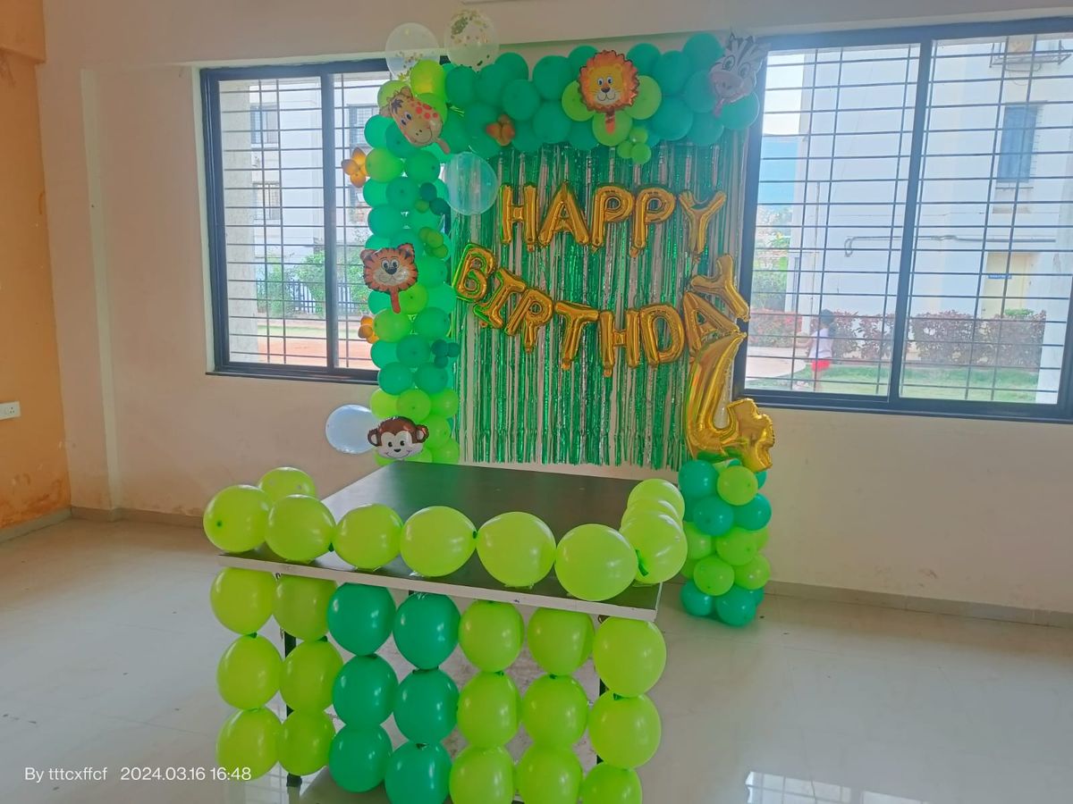 Jungle theme birthday decoration arch 