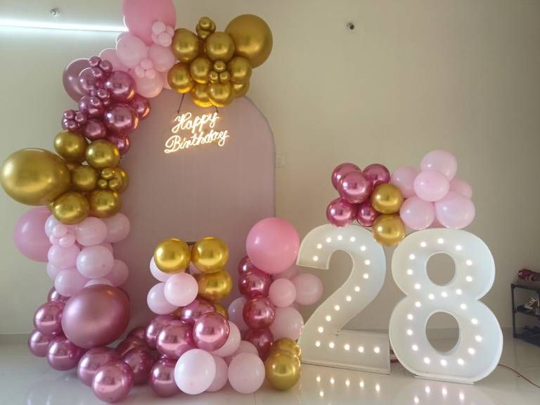U shape theme decoration with age number light 