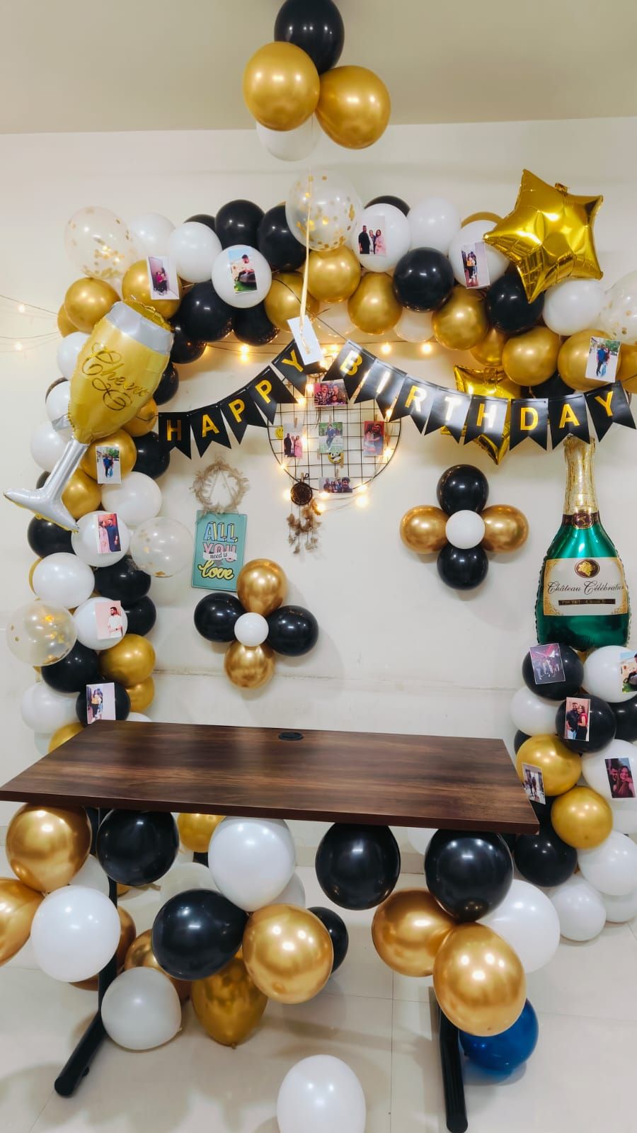Balloon decoration on wall