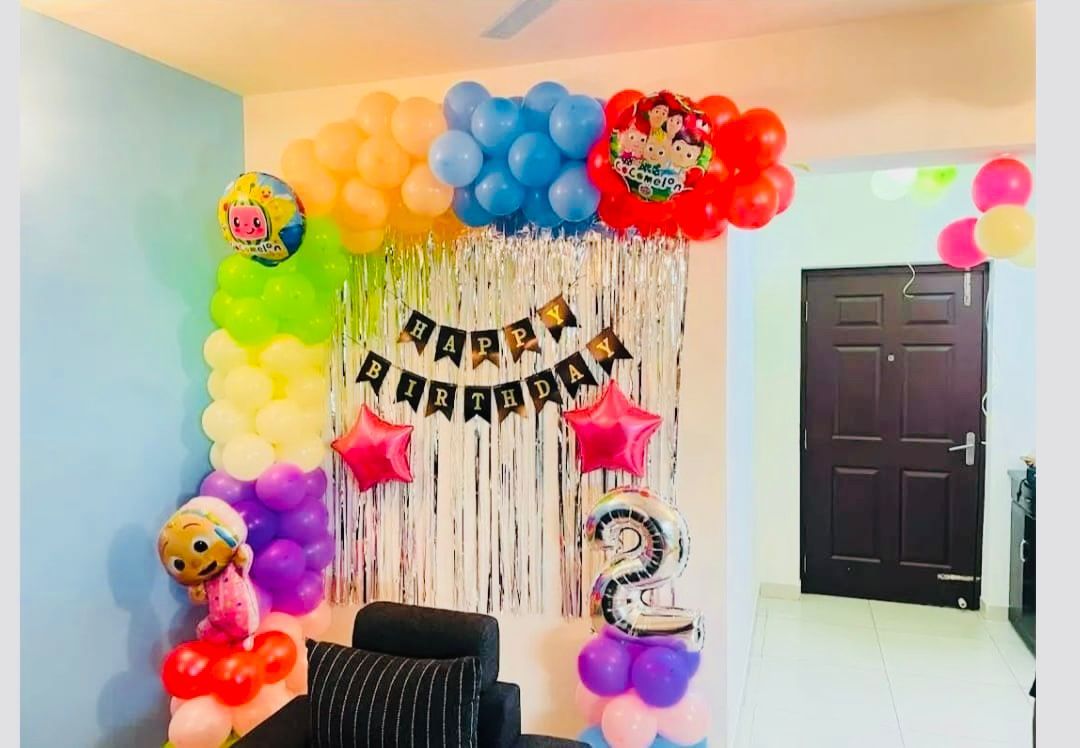 Arch with cocomelon theme birthday decoration 