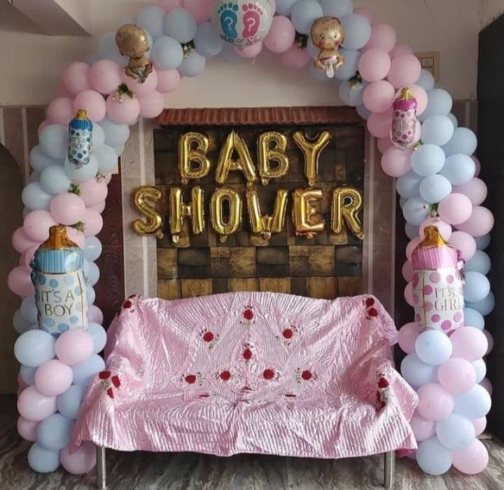 U Shape arch on wall for baby shower decor 