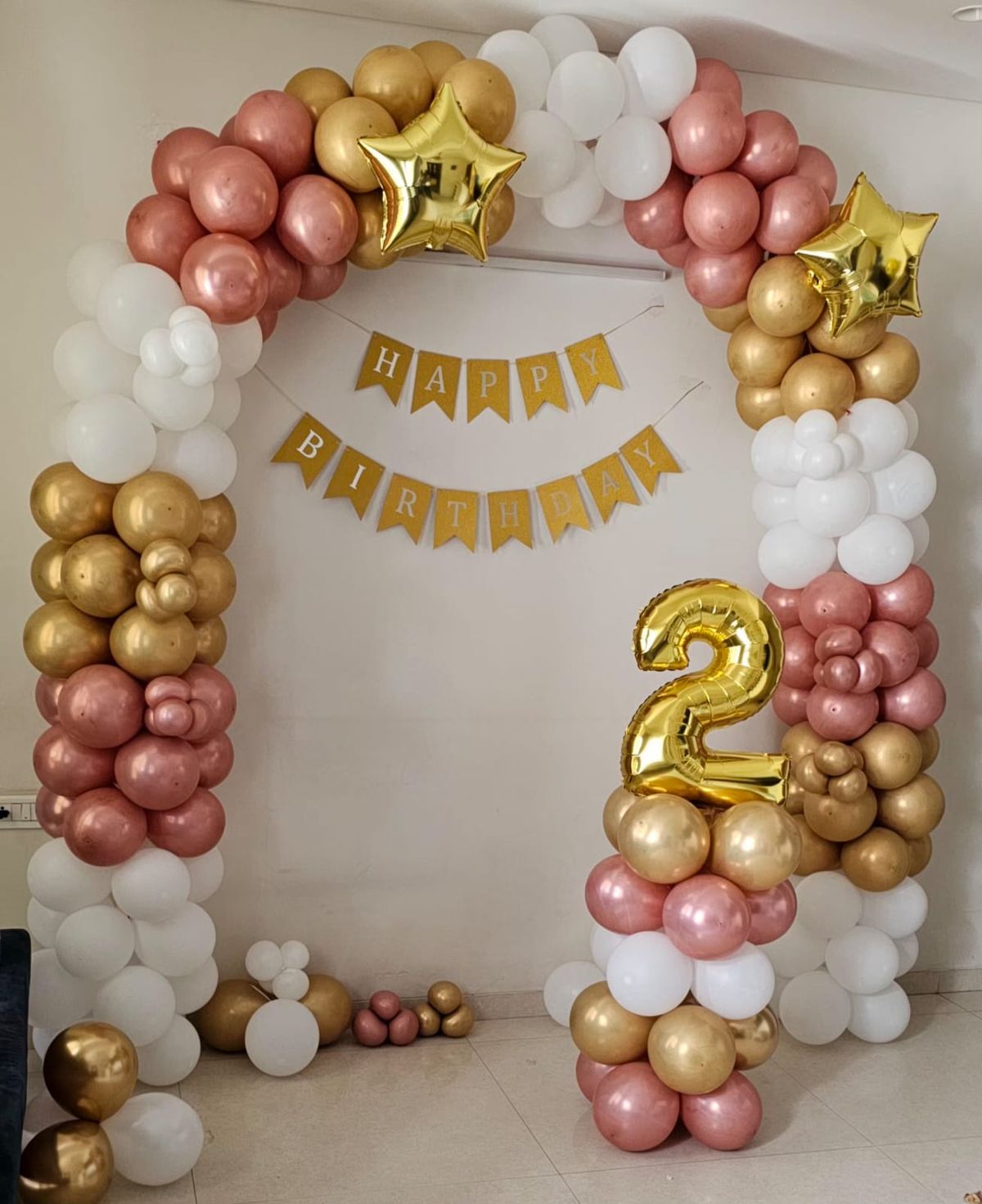Semi circle balloon arch 