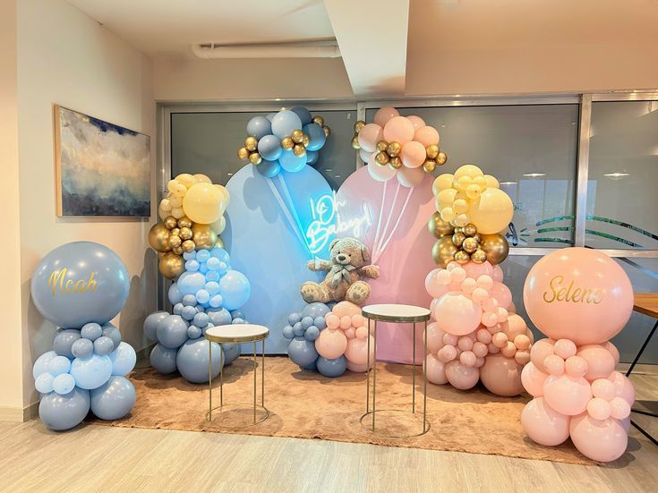 Baby shower theme decoration on stand 