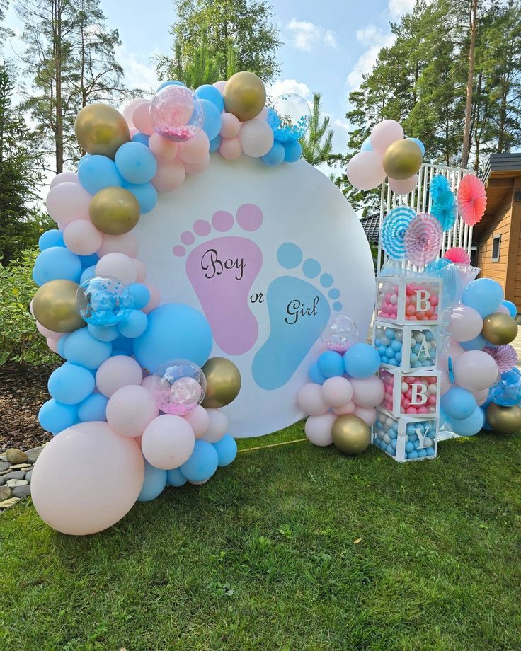 Baby shower decor on ring stand with flex 